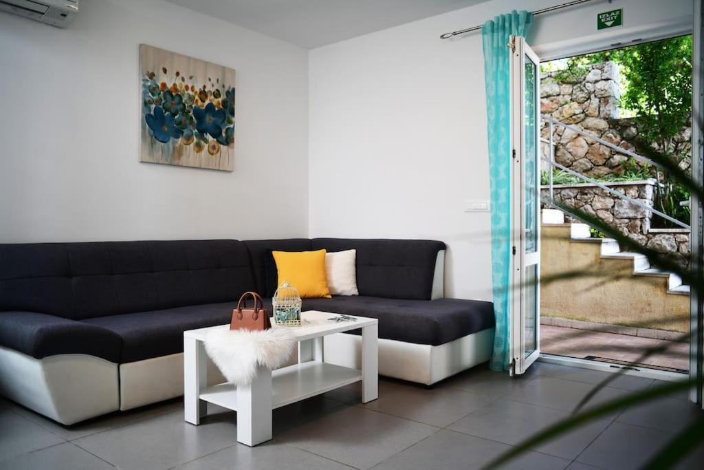 Wave N' Sea Apartment With A Private Pool Dubrovnik Luaran gambar