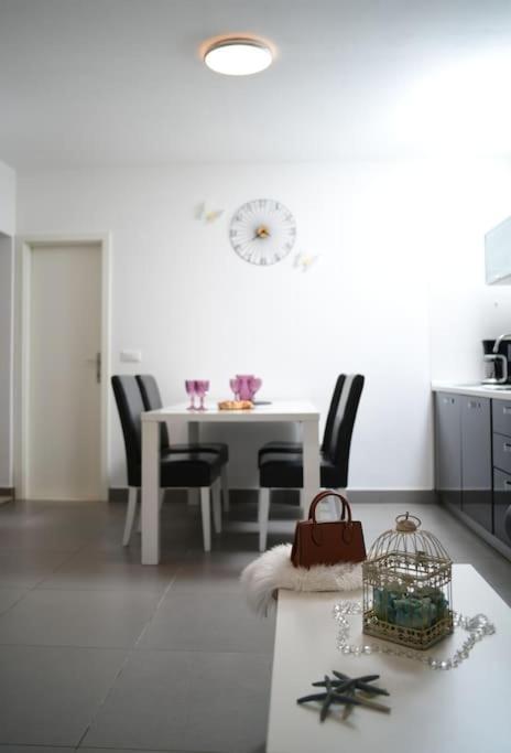 Wave N' Sea Apartment With A Private Pool Dubrovnik Luaran gambar