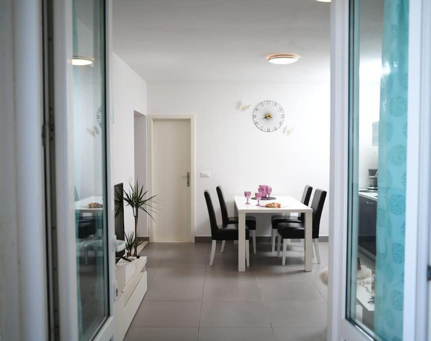 Wave N' Sea Apartment With A Private Pool Dubrovnik Luaran gambar