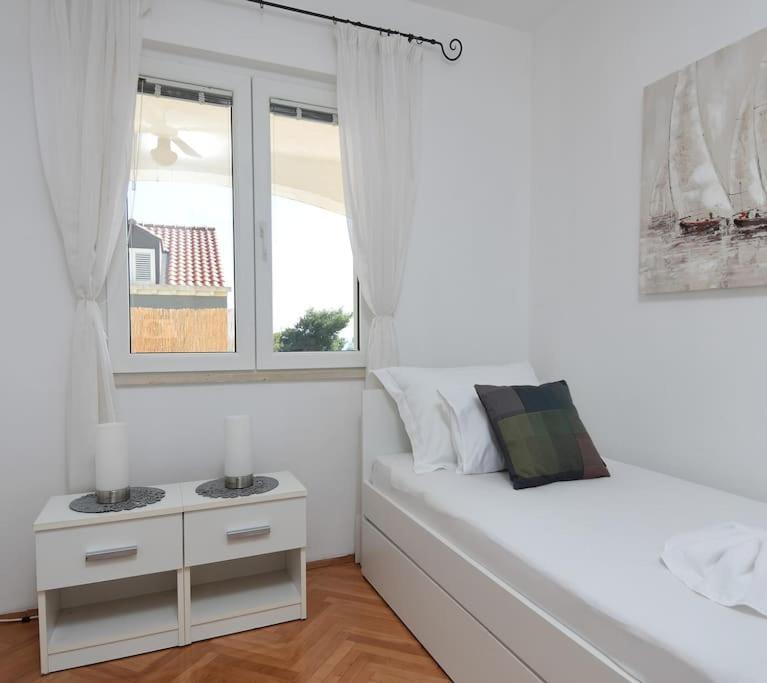 Wave N' Sea Apartment With A Private Pool Dubrovnik Luaran gambar