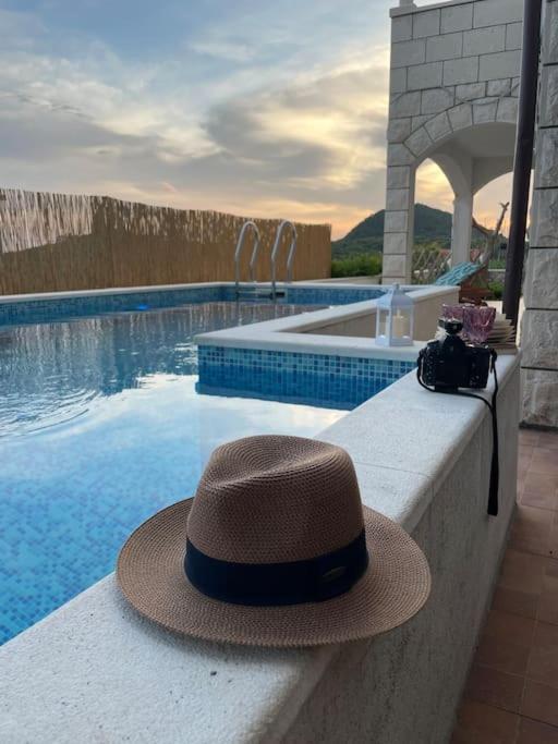 Wave N' Sea Apartment With A Private Pool Dubrovnik Luaran gambar