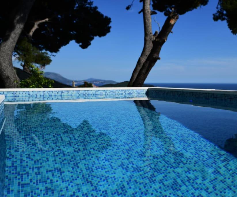 Wave N' Sea Apartment With A Private Pool Dubrovnik Luaran gambar