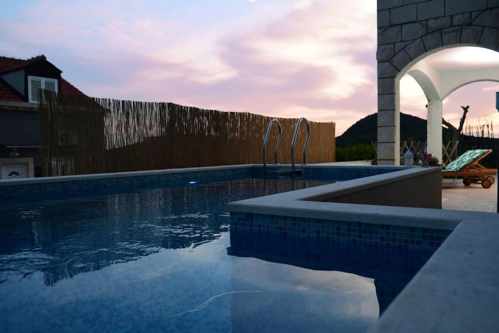 Wave N' Sea Apartment With A Private Pool Dubrovnik Luaran gambar