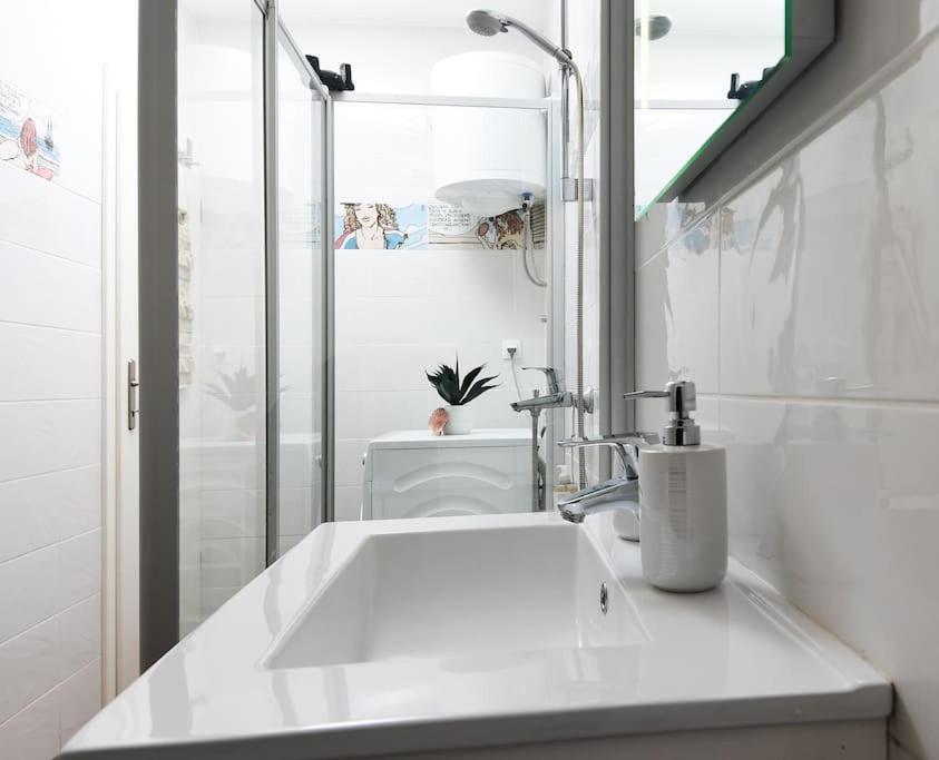 Wave N' Sea Apartment With A Private Pool Dubrovnik Luaran gambar