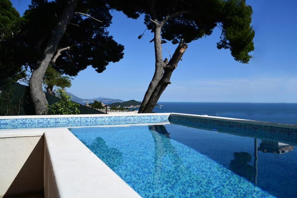 Wave N' Sea Apartment With A Private Pool Dubrovnik Luaran gambar